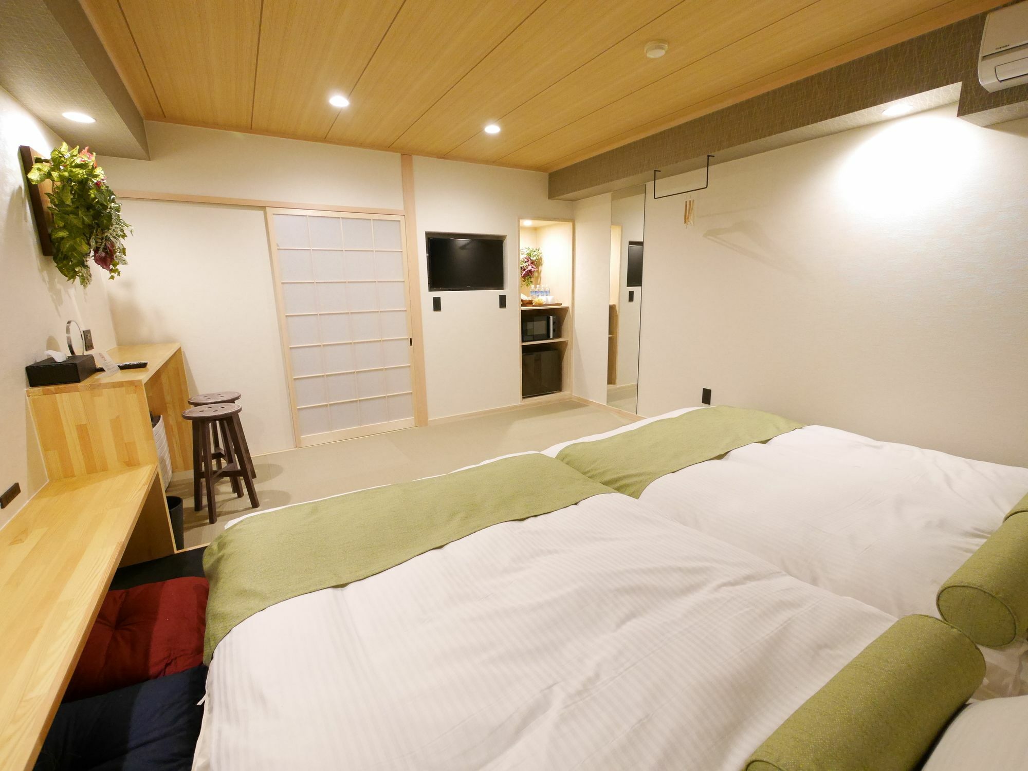 Ookini Hotels Shinsaibashi Sennencho Apartment Osaka Exterior photo